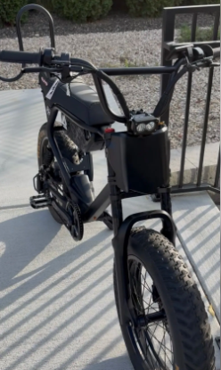 Motocuz plate