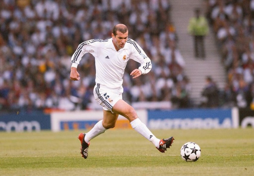 Zinedine Zidane – Real Madrid 2001/02 Home