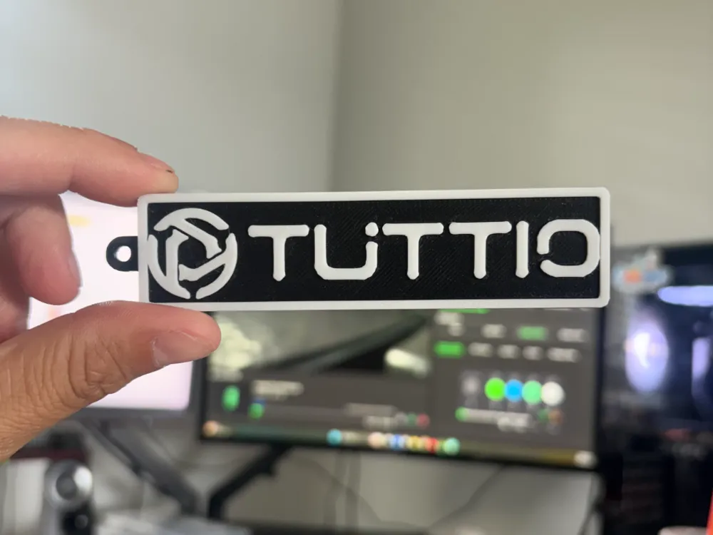 Tuttio keychain
