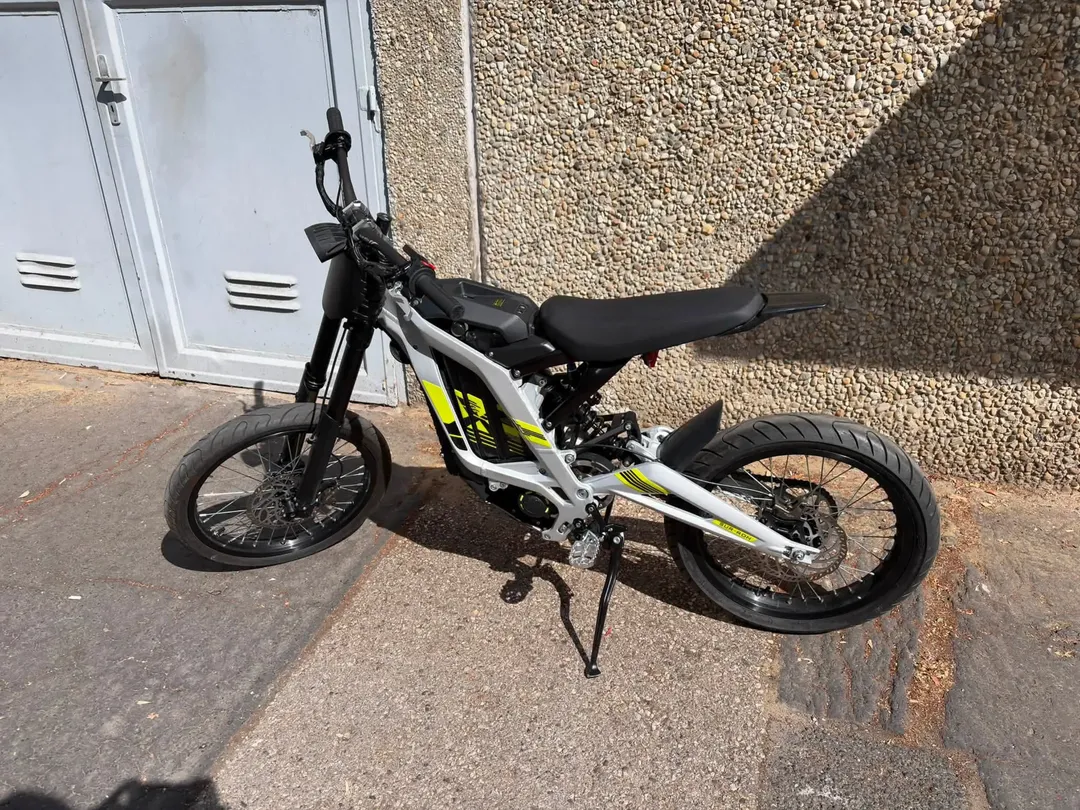 Surron lbx 2022